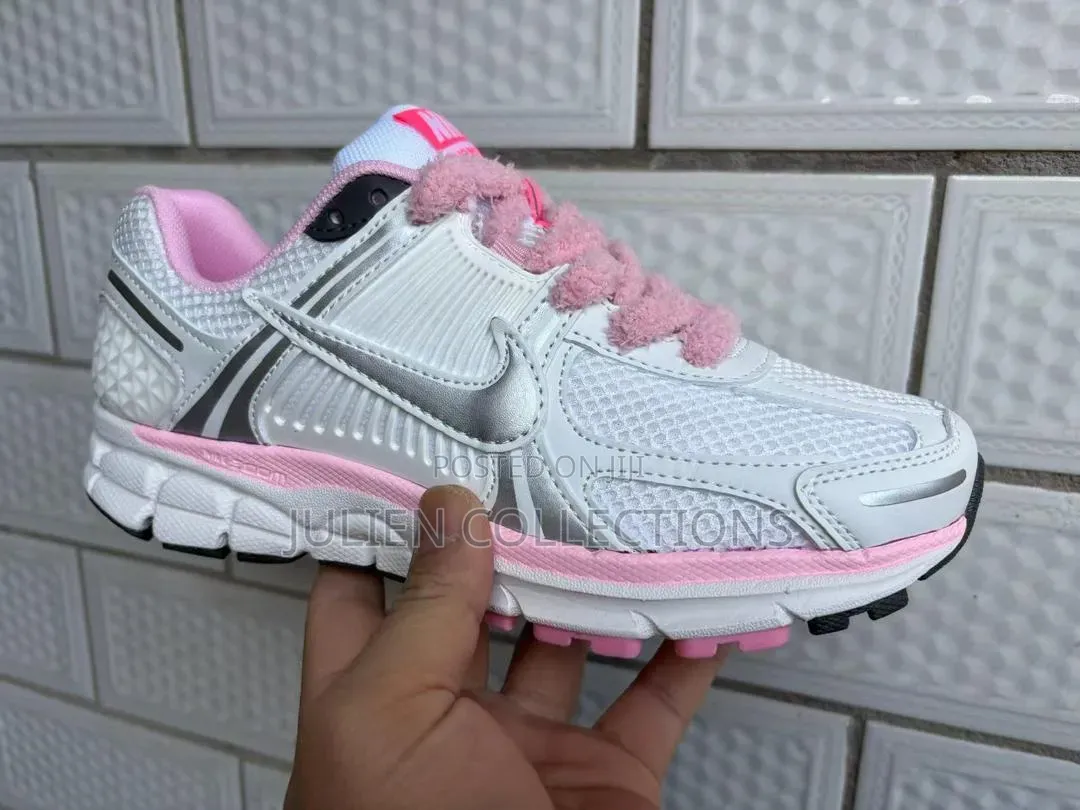 Nike Air Trainers React Pink Silver