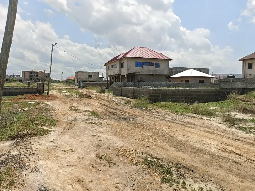 Plot of Land for Sale at Tema Com25