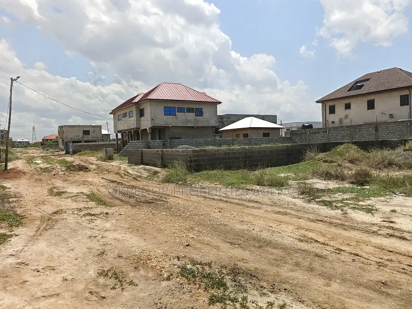 Plot of Land for Sale at Tema Com25