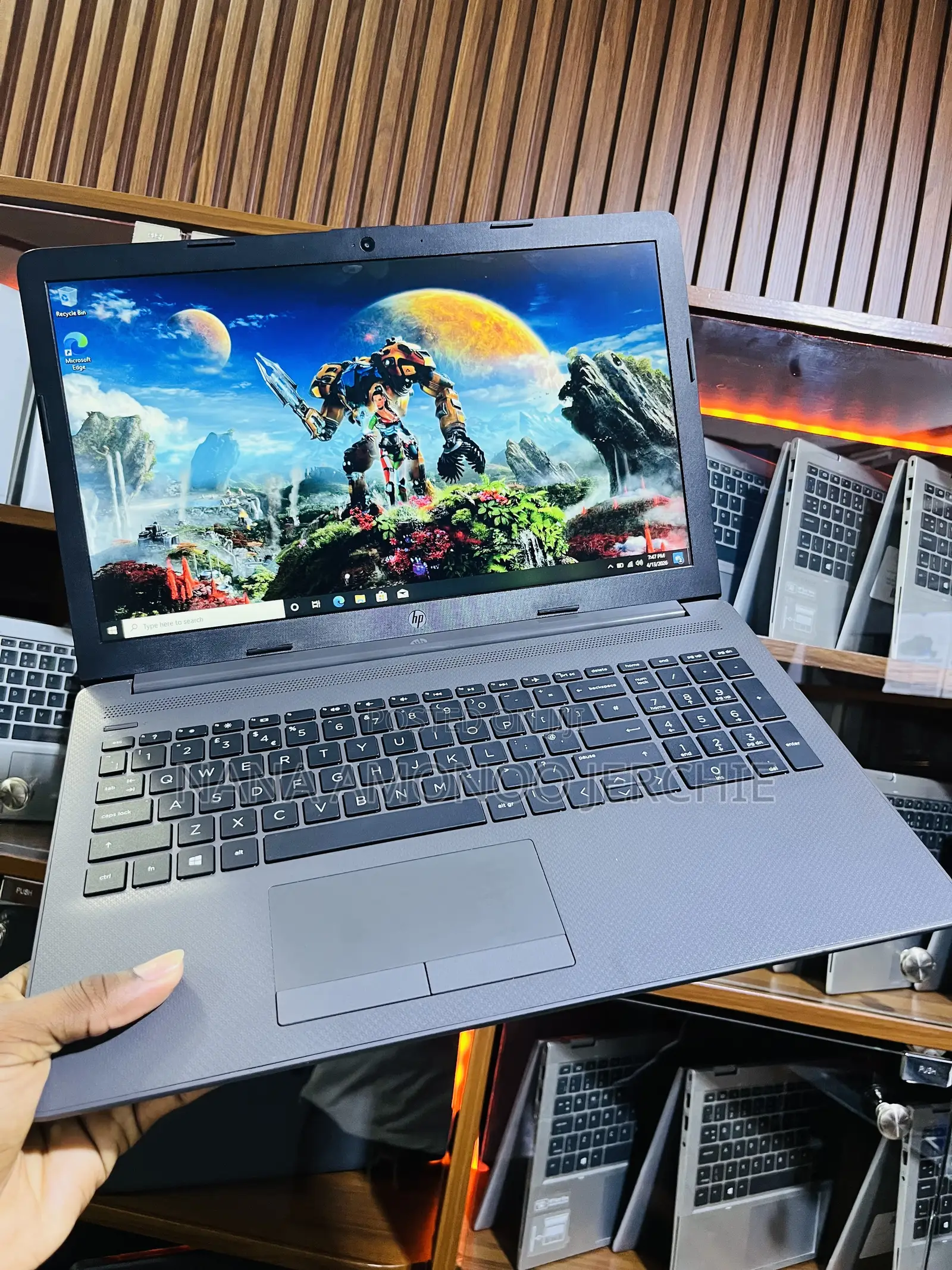 Laptop HP 255 G6 8GB AMD SSD 128GB