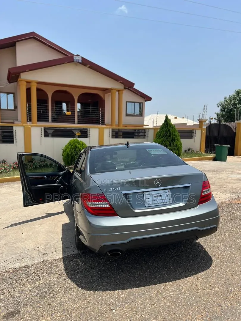 Mercedes-Benz C250 2013 Gray