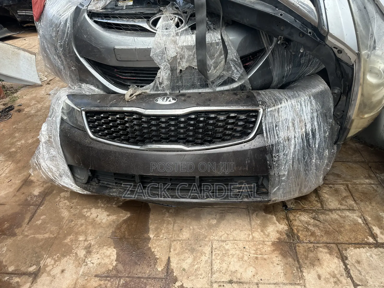 Kia Forte 2017-2019 Front Cut Available