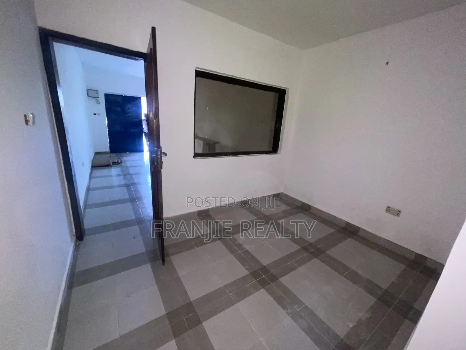 Shop/Office Spaces for Rent at Odorkor.