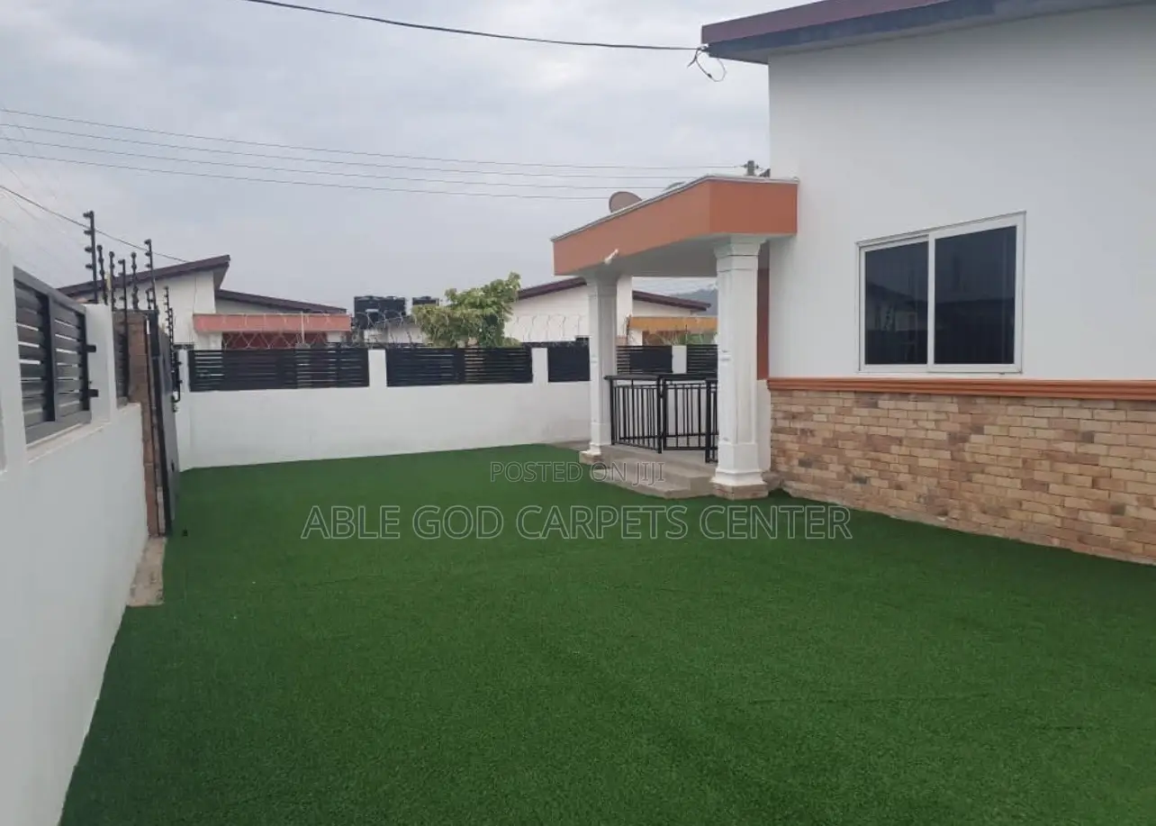 Green Grass Carpets for Hostels and Hotels Compound