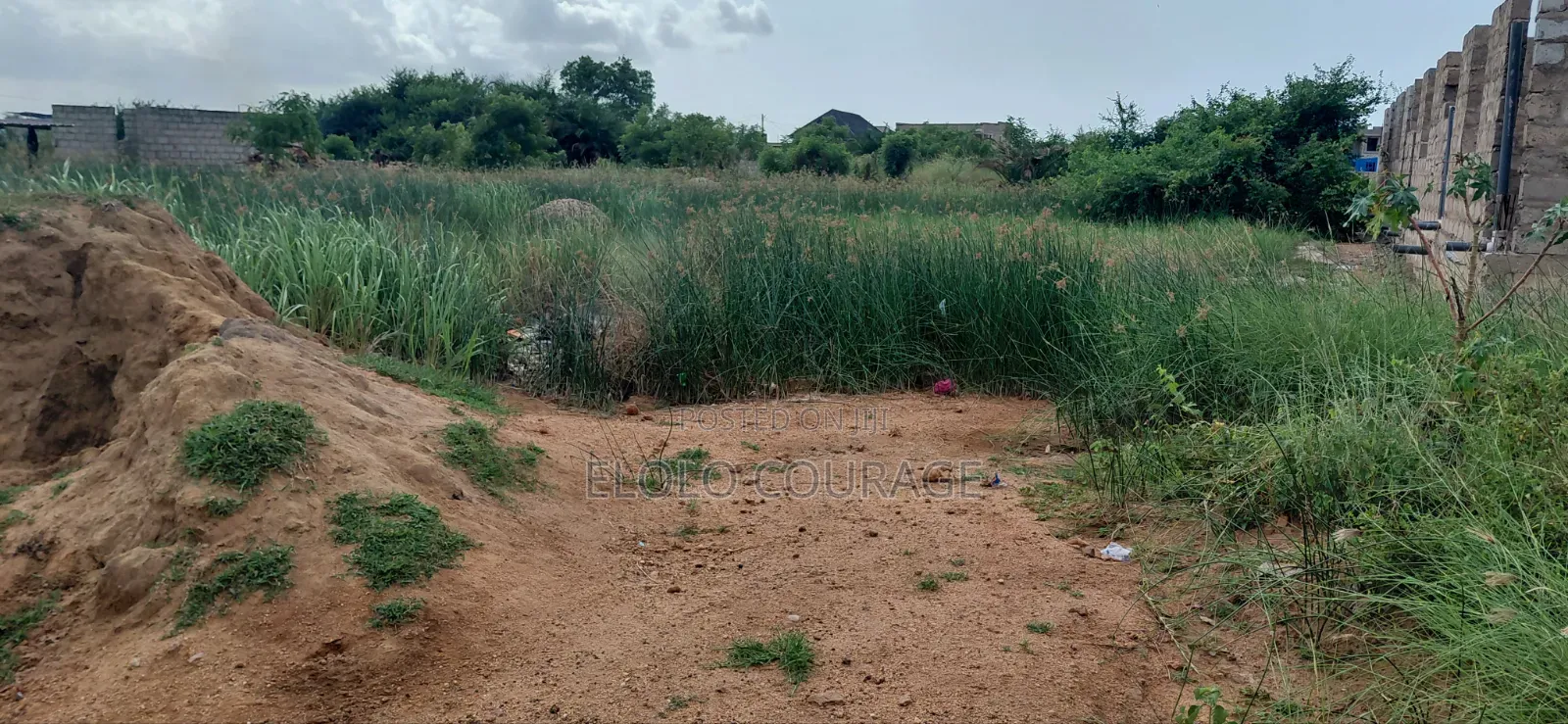 One Plot (1) for Sale at Tetegu