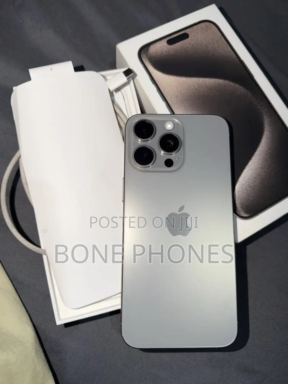 Apple iPhone 15 Pro Max 256 GB Silver
