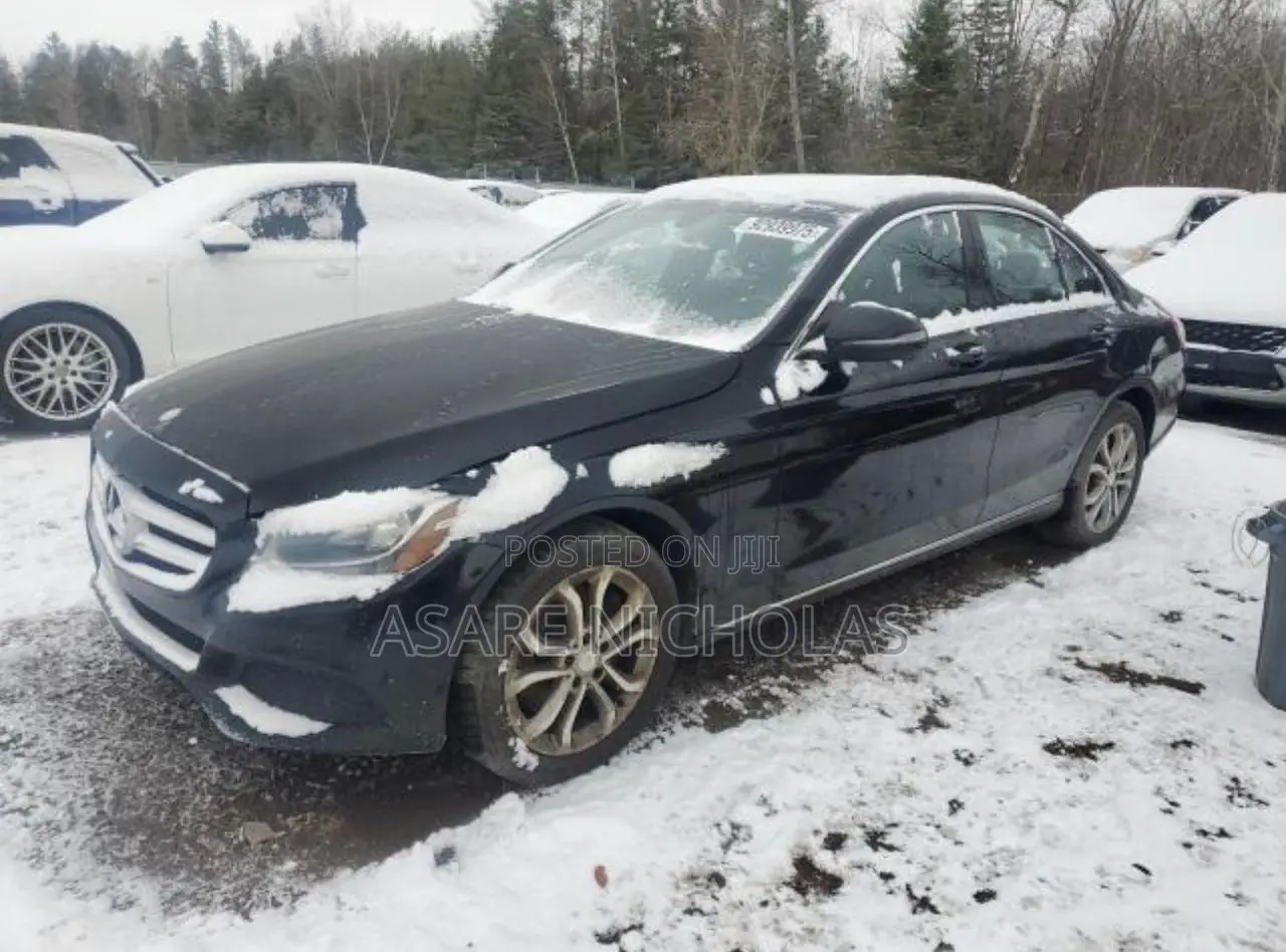 Mercedes-Benz C300 2016 Black