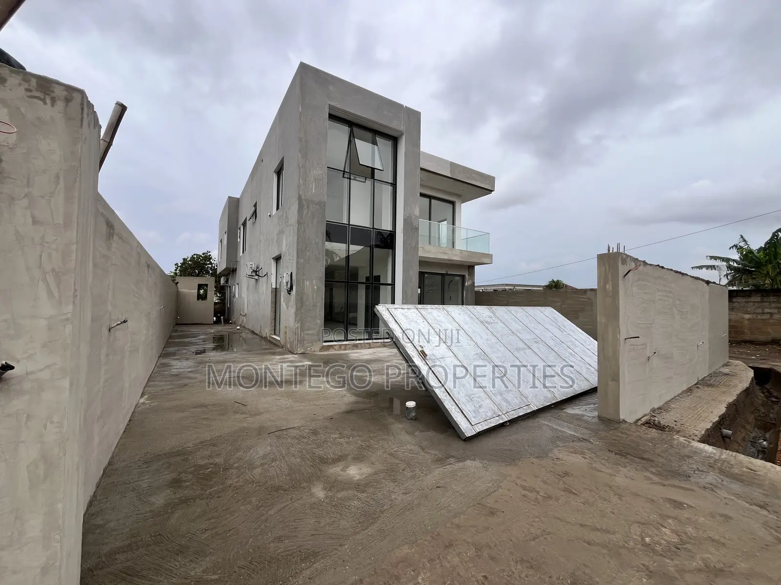 4bdrm House in Adjiringanor, East Legon for sale