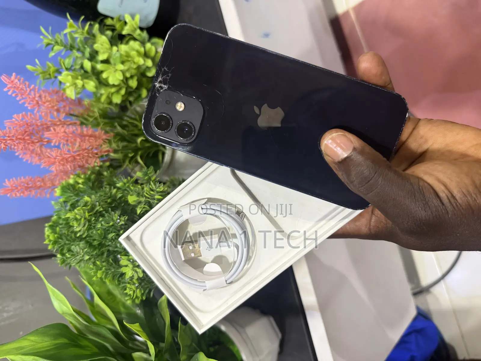Apple iPhone 12 64 GB Black