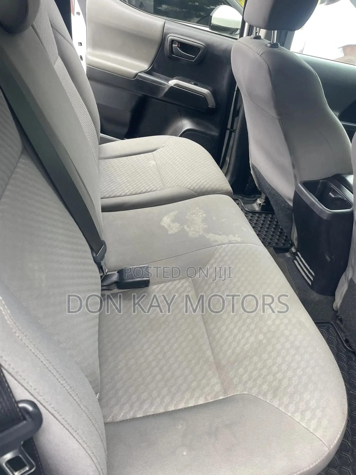 Toyota Tacoma 2019 White