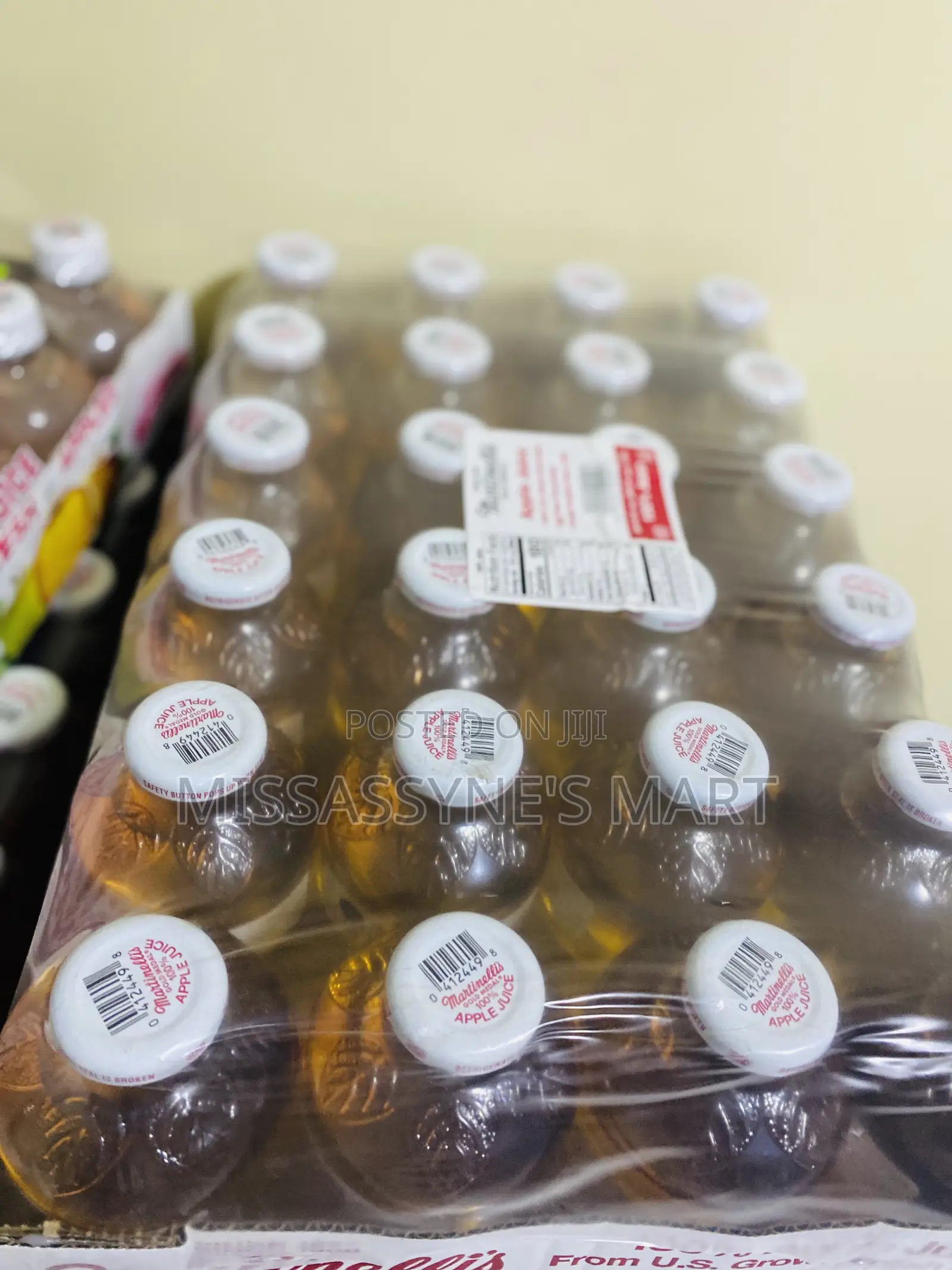 Martinelli's Glass Bottle 100% Apple Juice Pack of 24