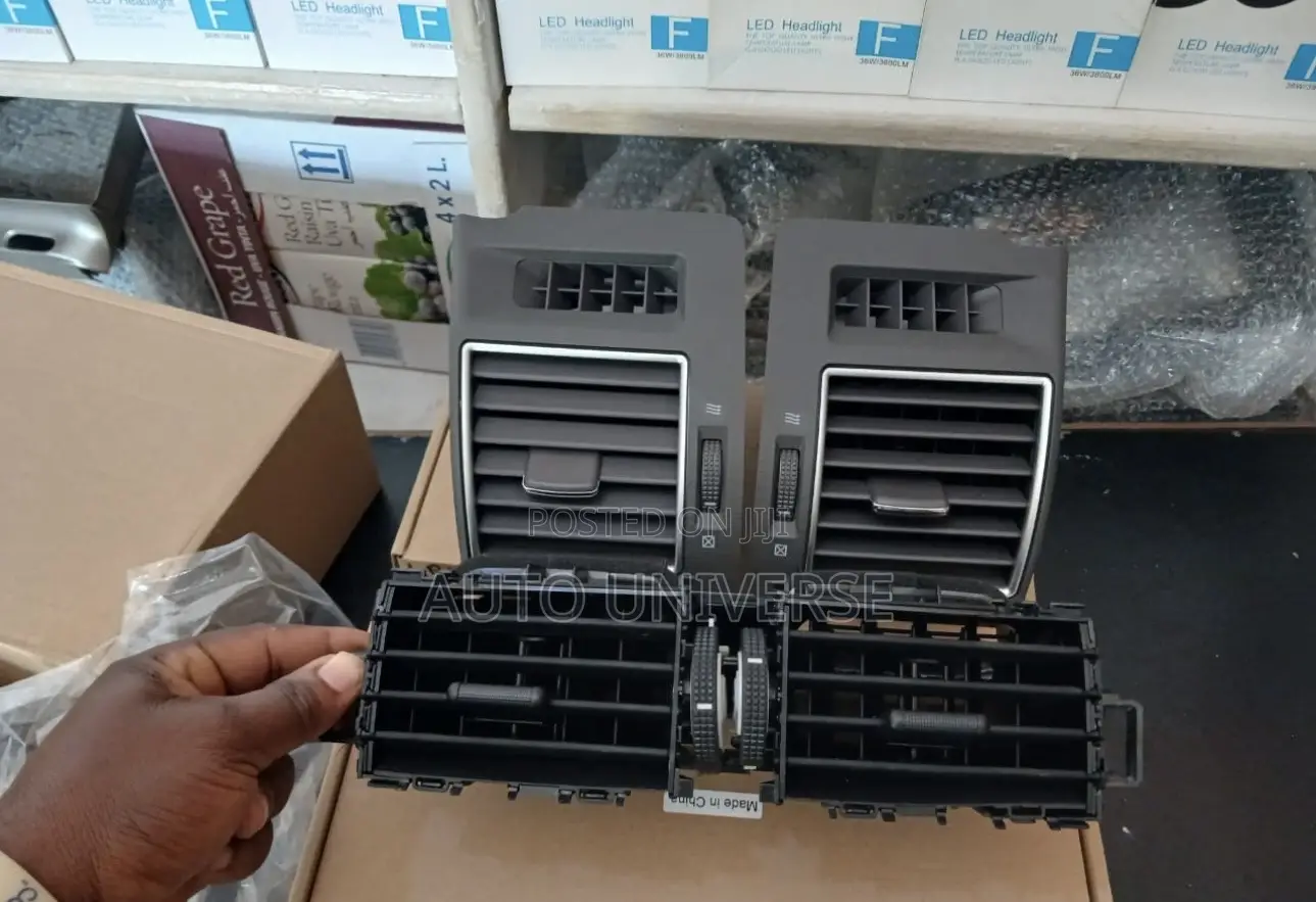 Landcruiser Prado 2013, 2014, 2015, 2016, 2017 Vent Set Available