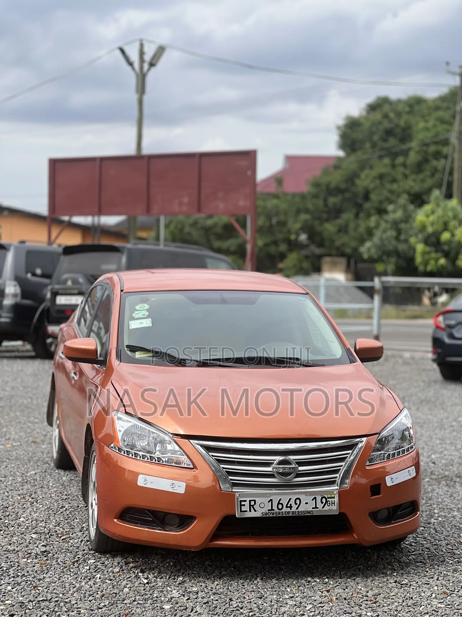 Nissan Sentra SV 4dr Sedan (1.8L 4cyl CVT) 2015 Orange
