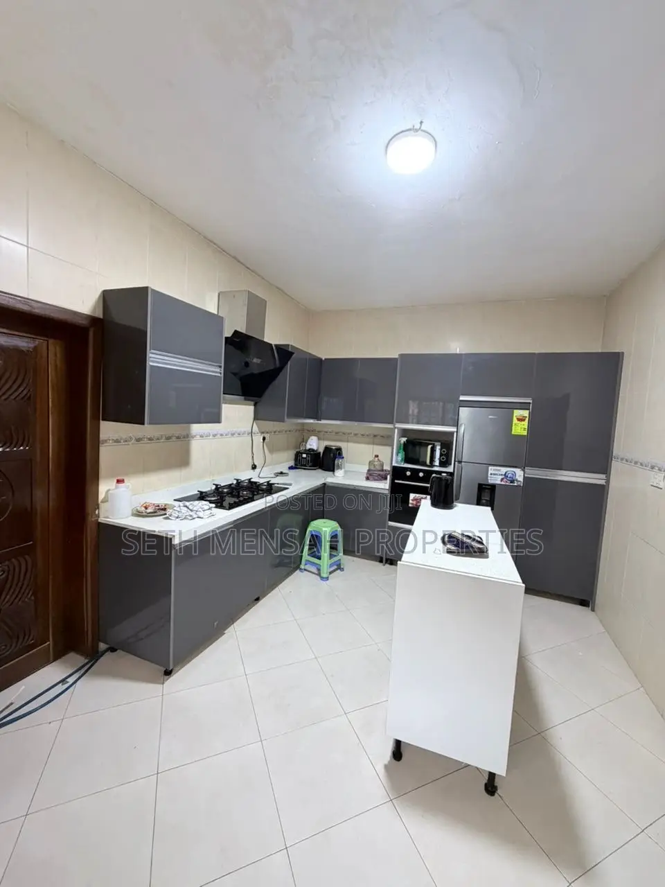 6bdrm House in 6. Bedroom House For, Pillar 2 for sale