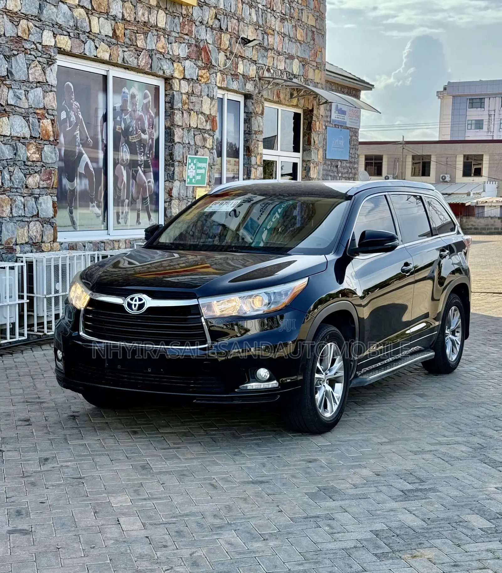 Toyota Highlander LE 4x2 (2.7L 4cyl 6A) 2017 Black