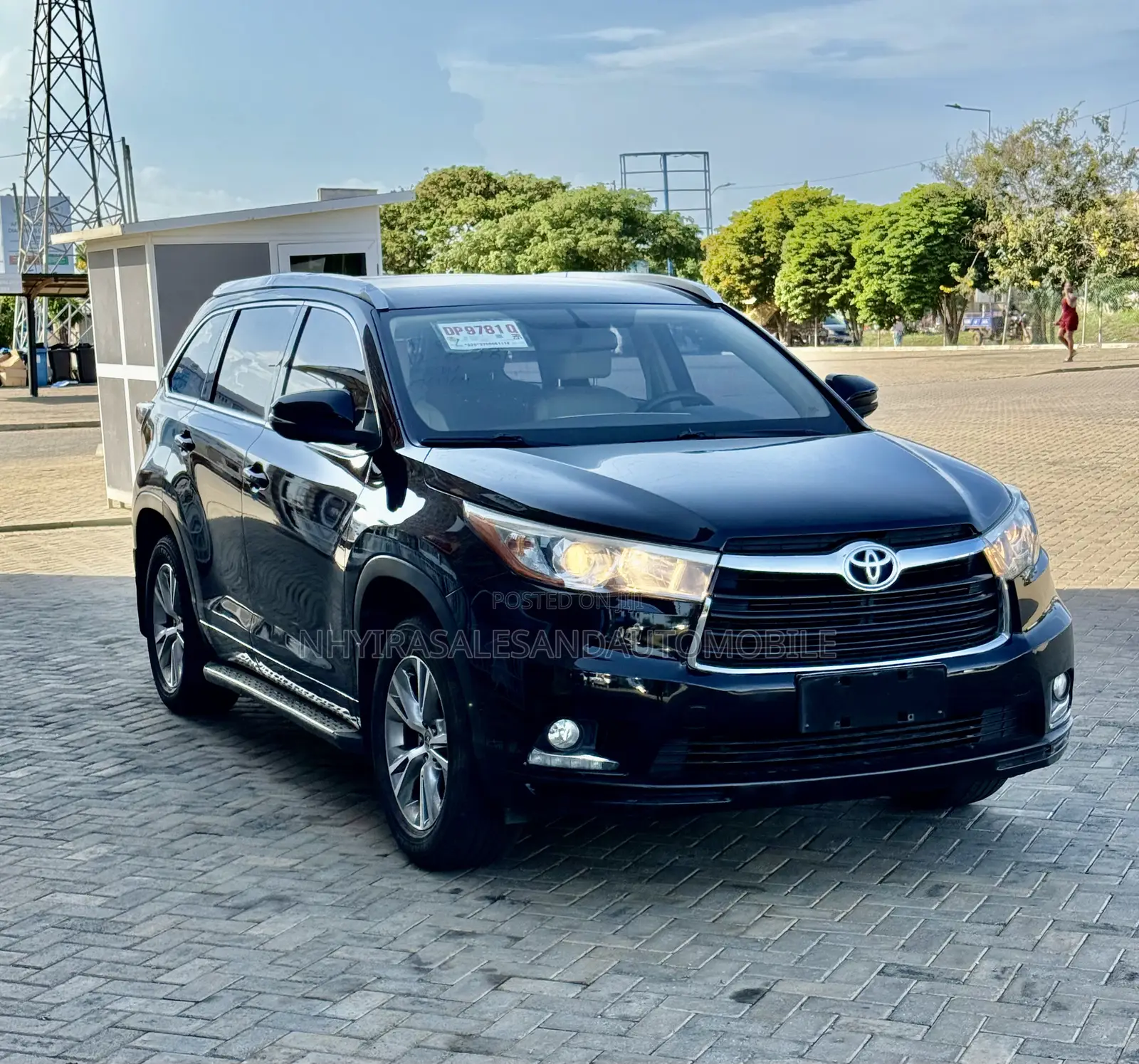 Toyota Highlander LE 4x2 (2.7L 4cyl 6A) 2017 Black