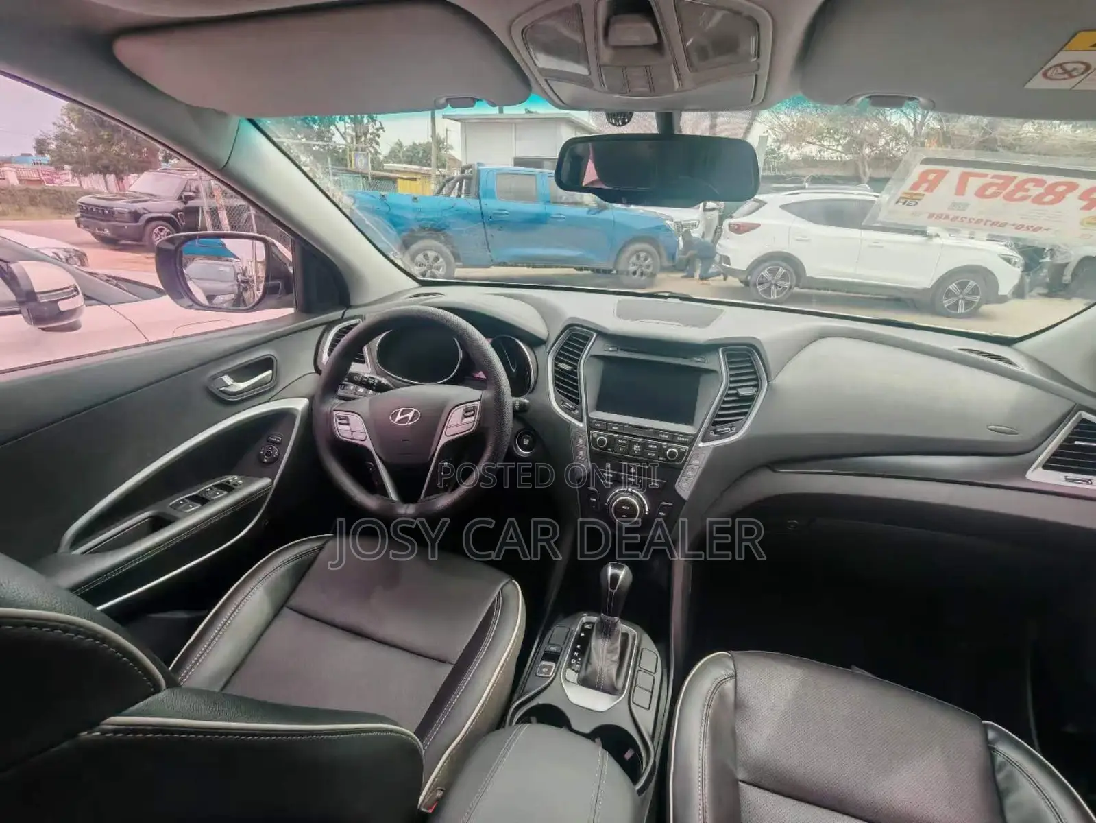 Hyundai Santa Fe SE FWD 2017 White