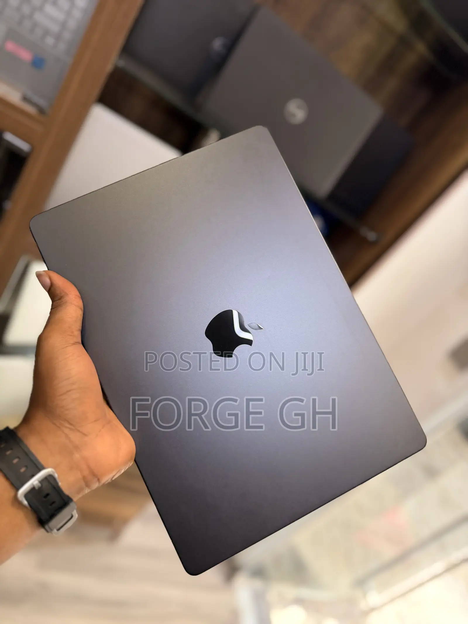 Laptop Apple MacBook Pro 2024 M4 16GB Apple M4 SSD 512GB