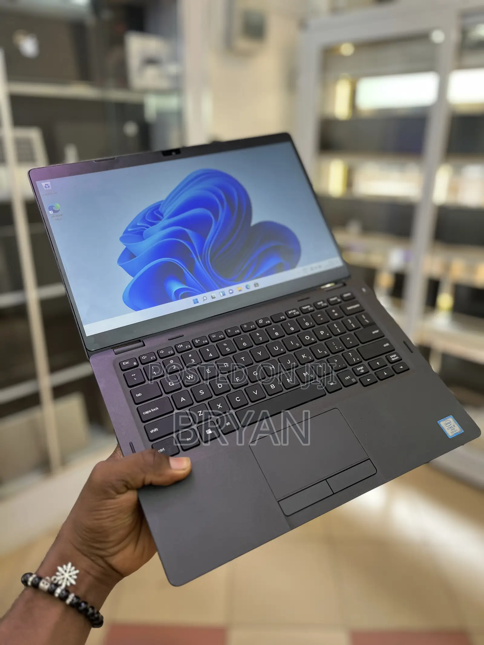Laptop Dell Latitude 5300 8GB Intel Core i5 SSD 256GB
