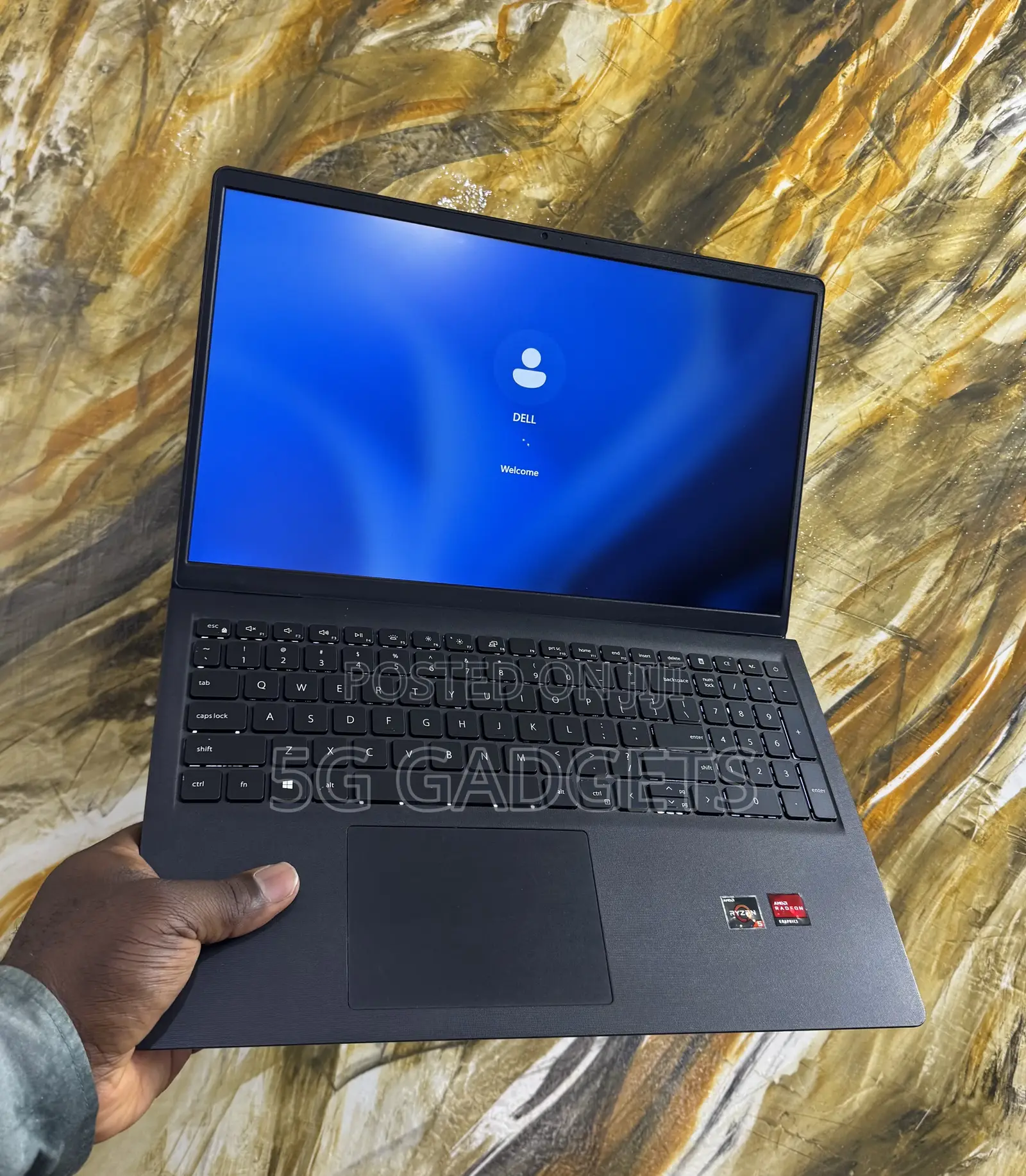 Laptop Dell Vostro 15 3549 8GB AMD Ryzen 5 SSD 256GB