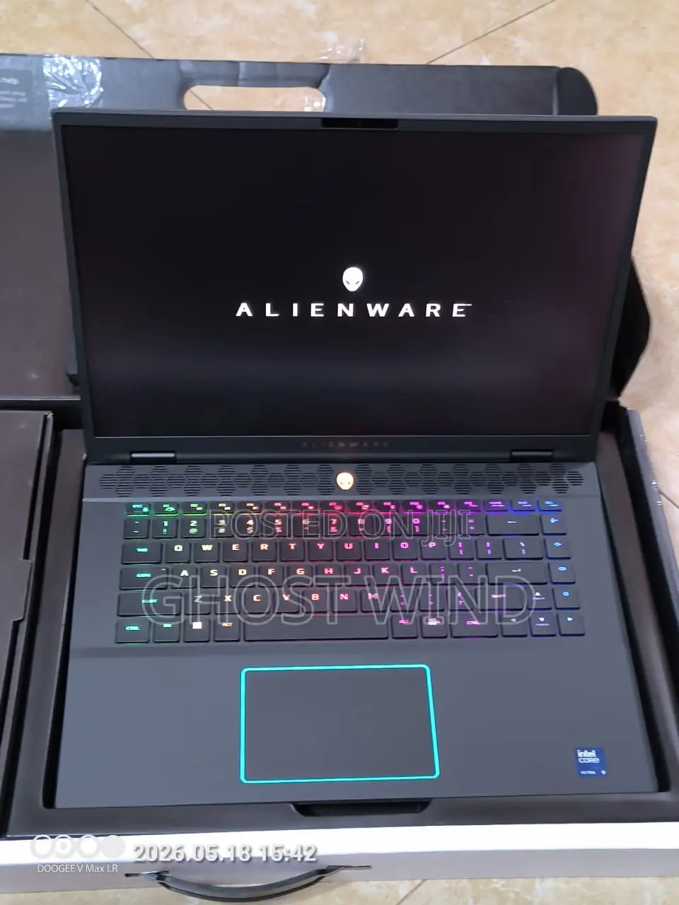 New Laptop Alienware M16 R2 32GB Intel Core Ultra 9 SSD 1T
