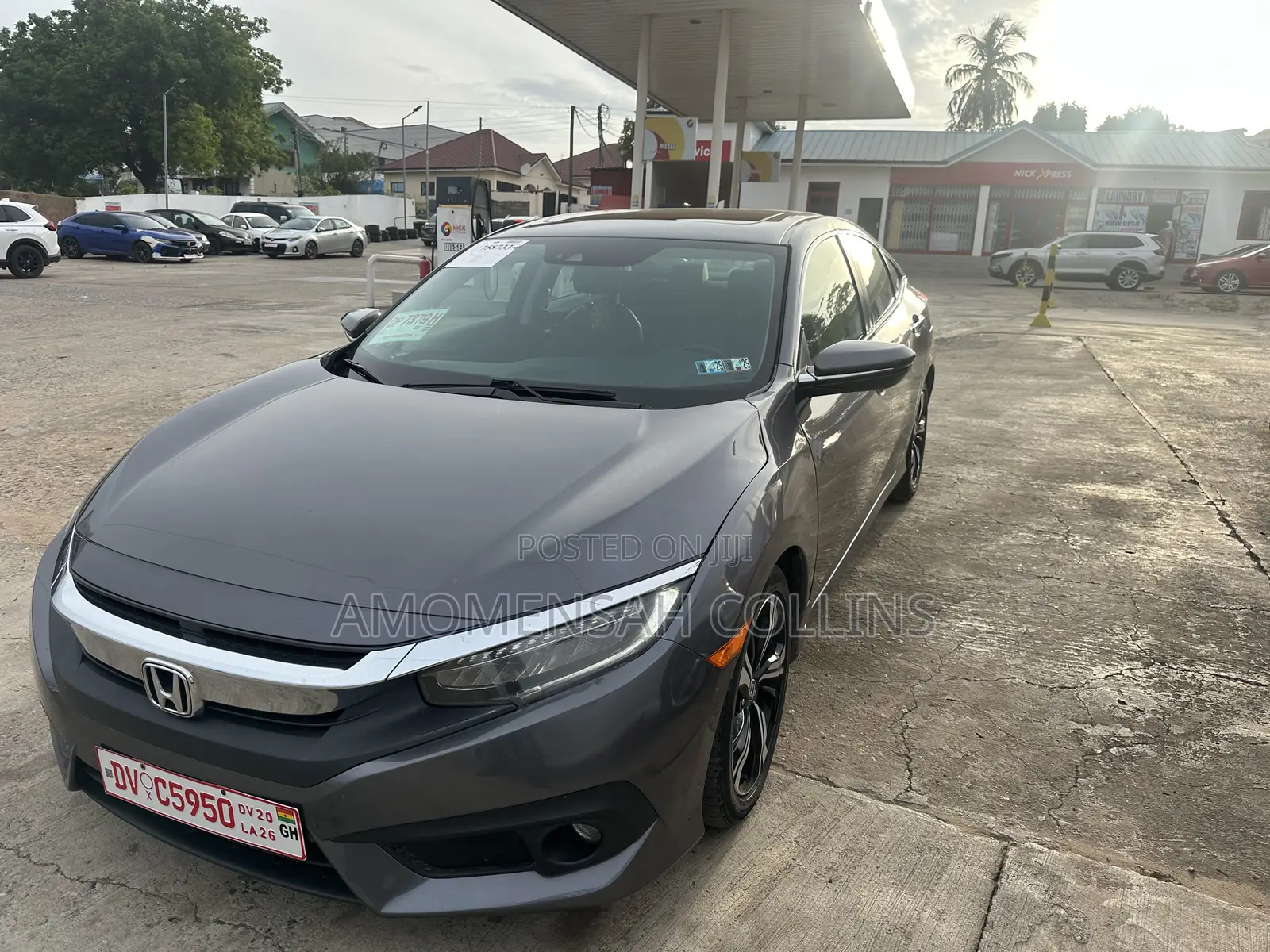 Honda Civic Touring 4dr Sedan (1.5L 4cyl) 2016 Gray