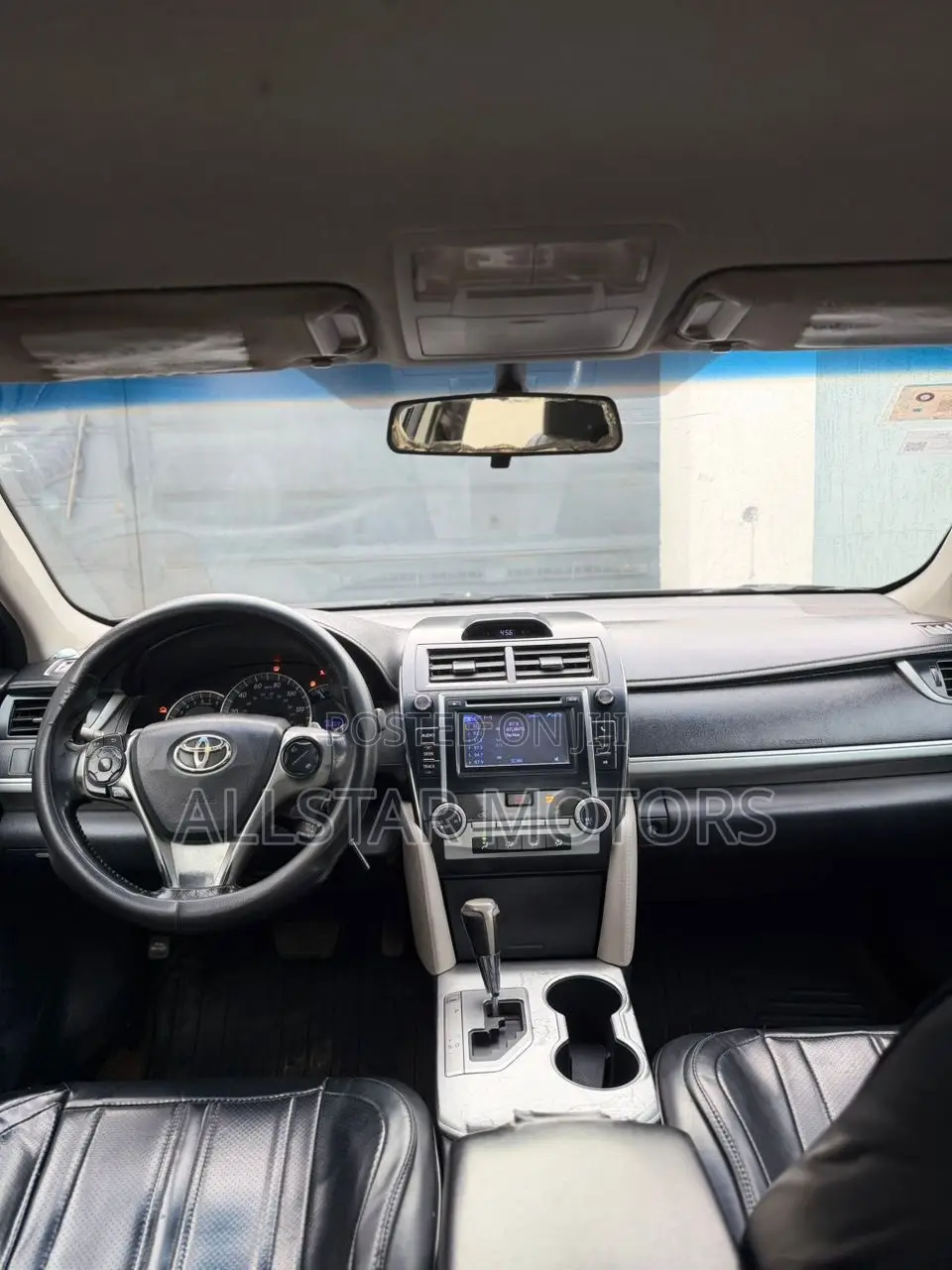 Toyota Camry SE 4dr Sedan (2.5L 4cyl 6A) 2013