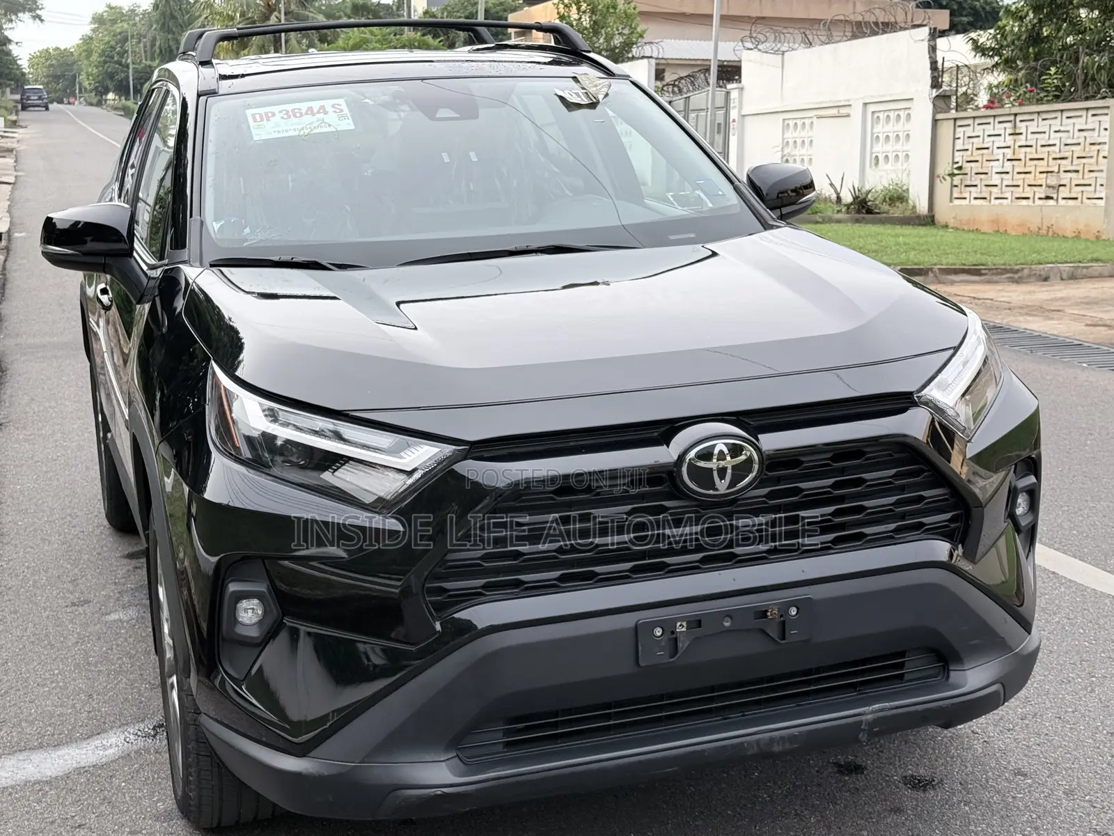 Toyota RAV4 XLE Premium AWD 2023 Black