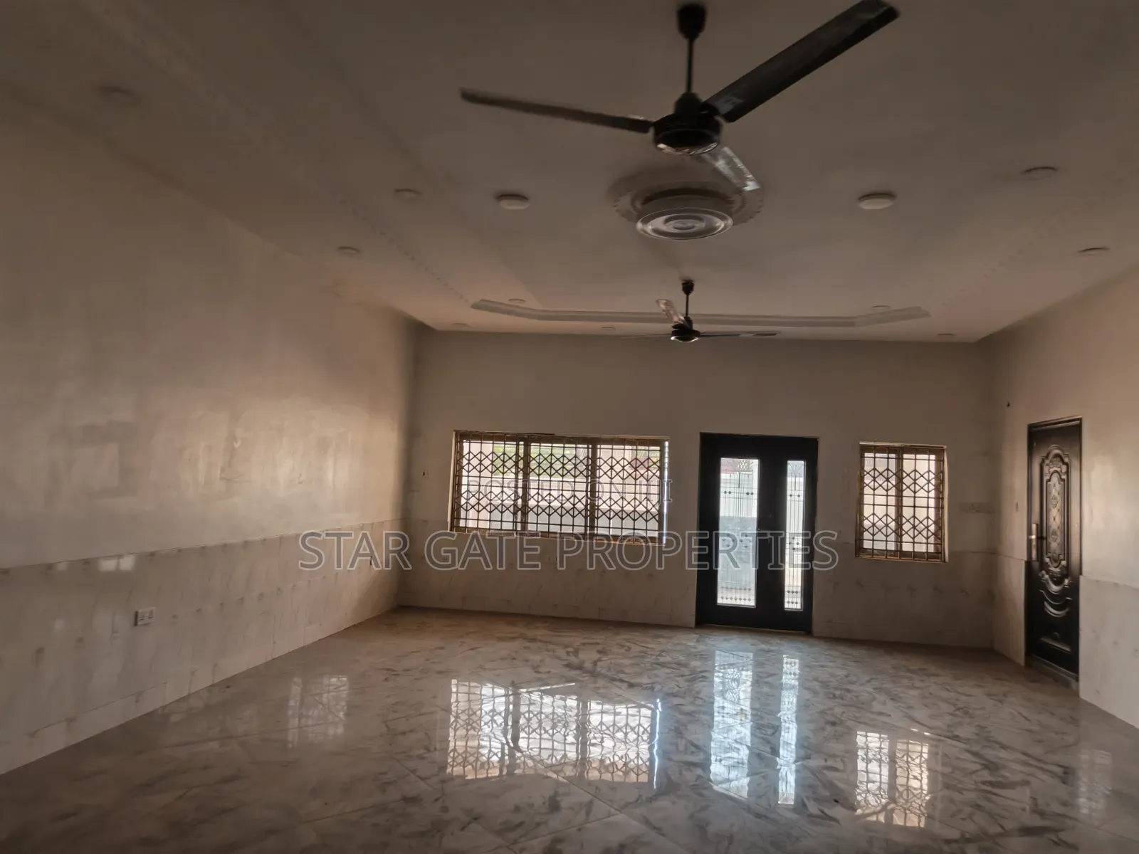 5bdrm House in Santasi Kotwi, Kumasi Metropolitan for sale