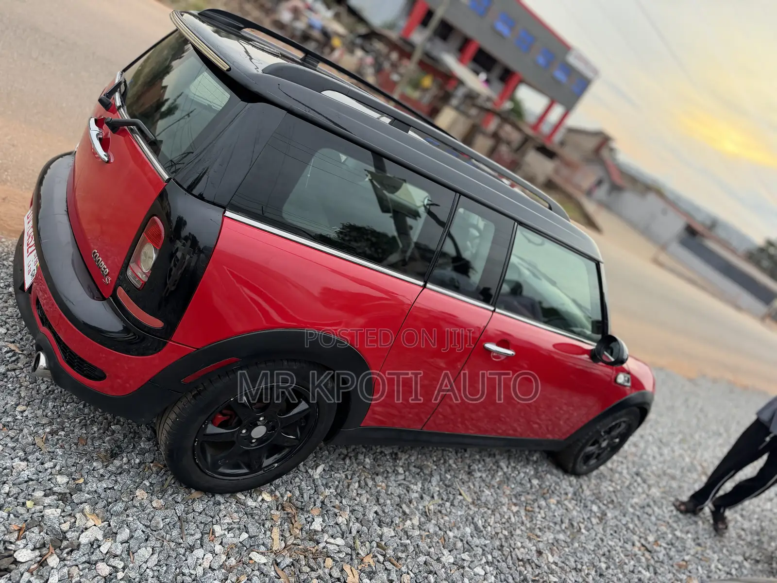 Mini Cooper 2010 Red