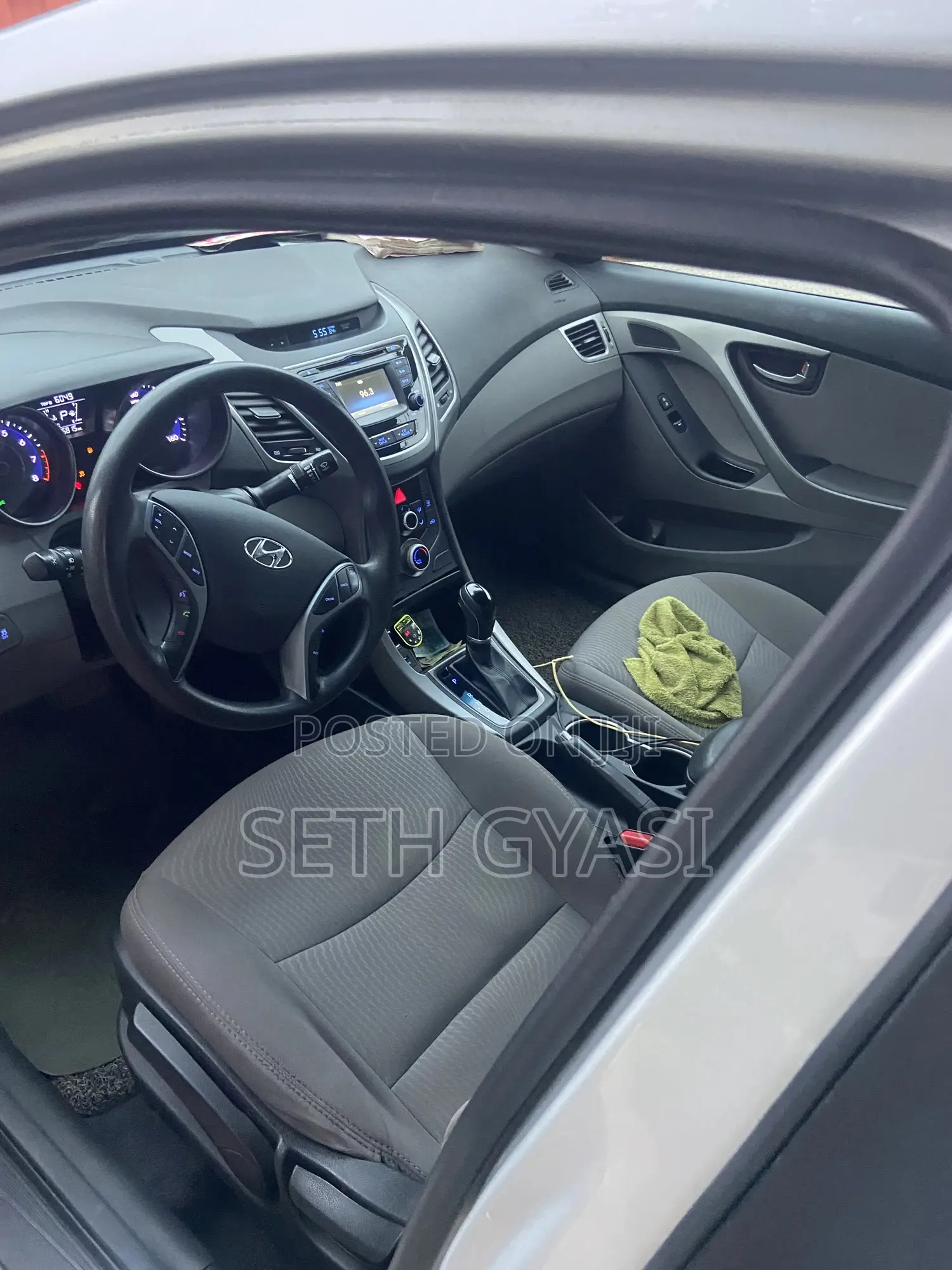 Hyundai Elantra 2016 Silver