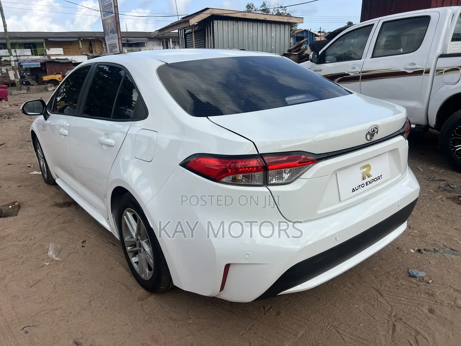Toyota Corolla SE 2022 White