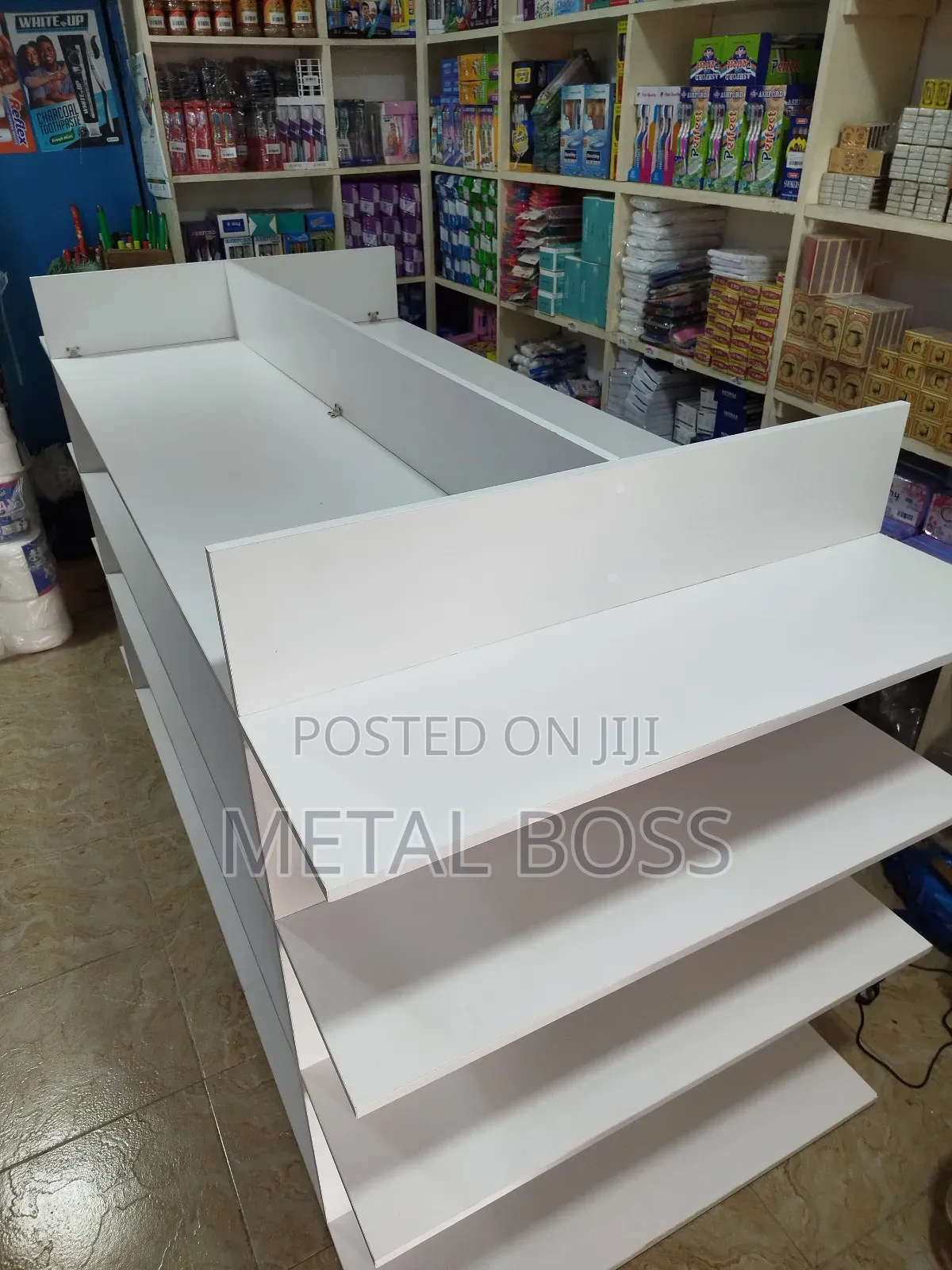 Middle Shelves