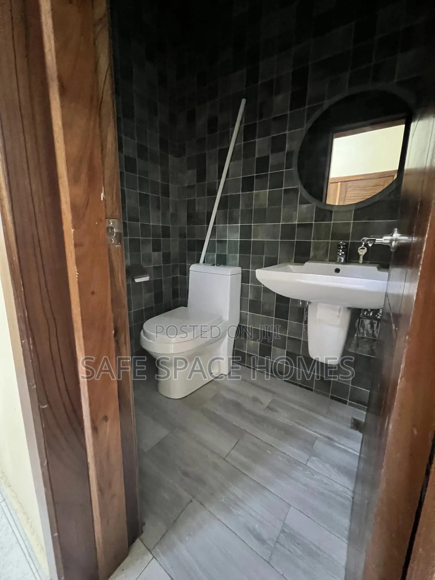 4bdrm Duplex in Tseaddo for rent
