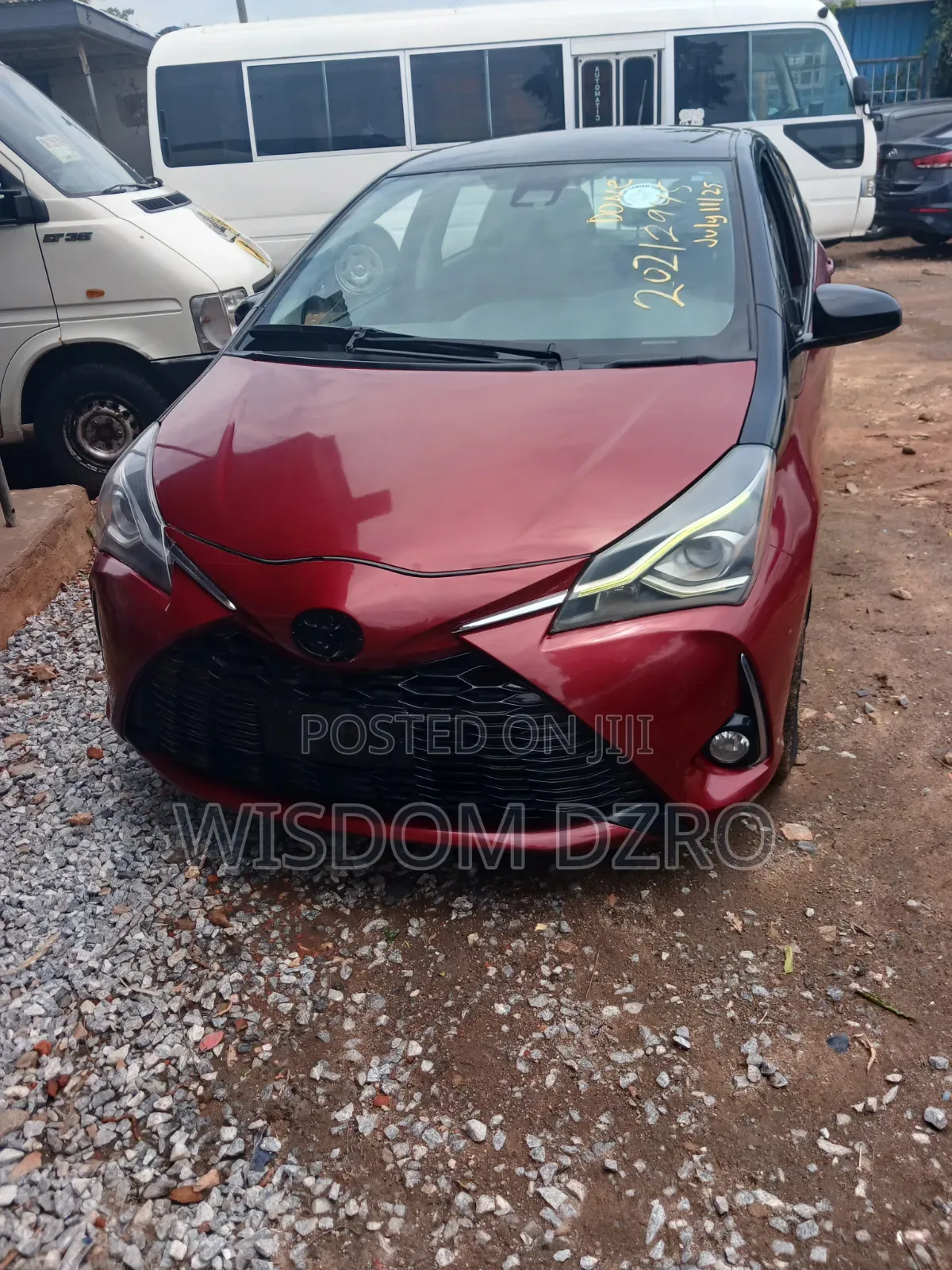 Toyota Yaris 2018 Red