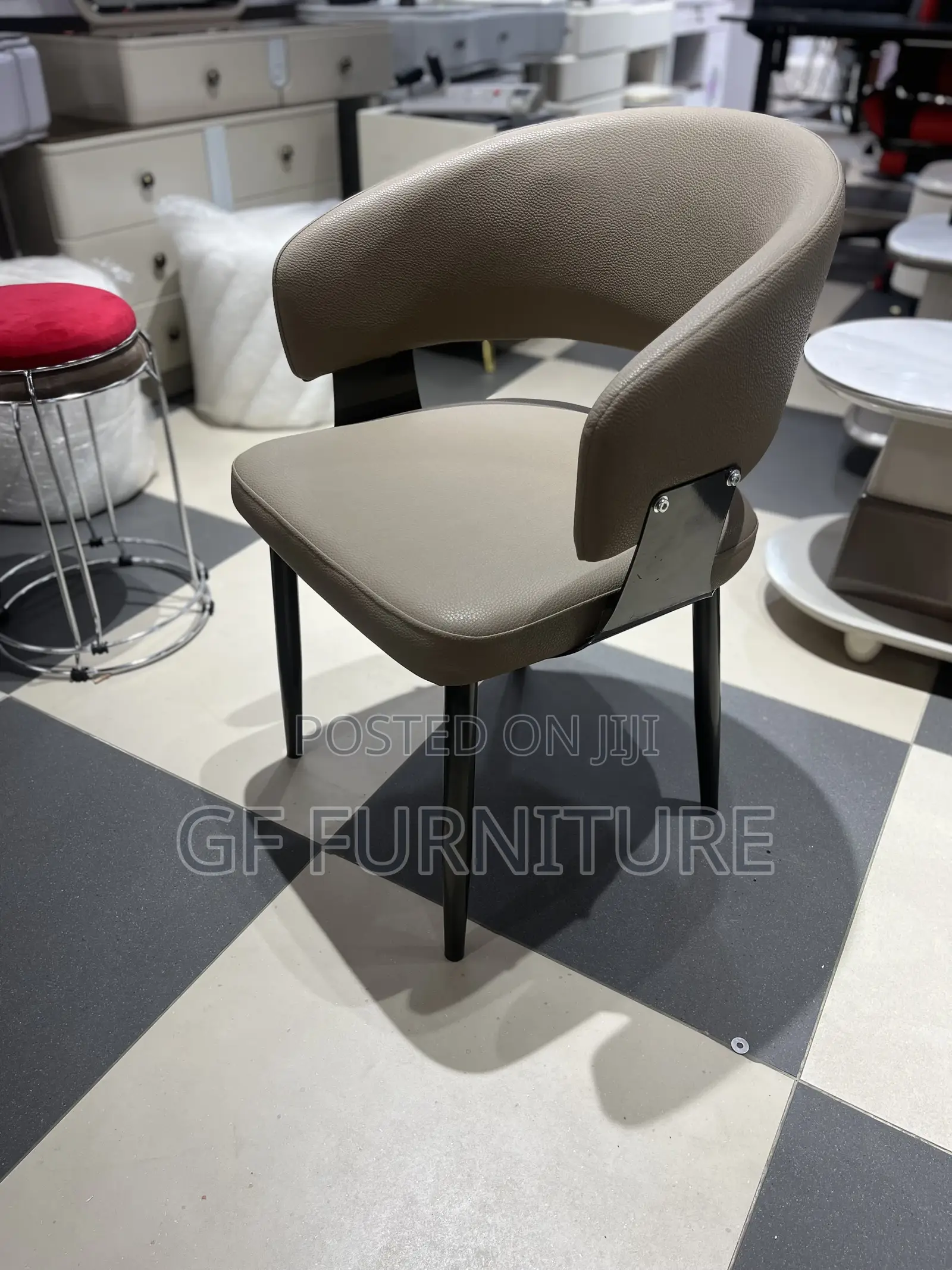 Modern Curved Dining Chair
