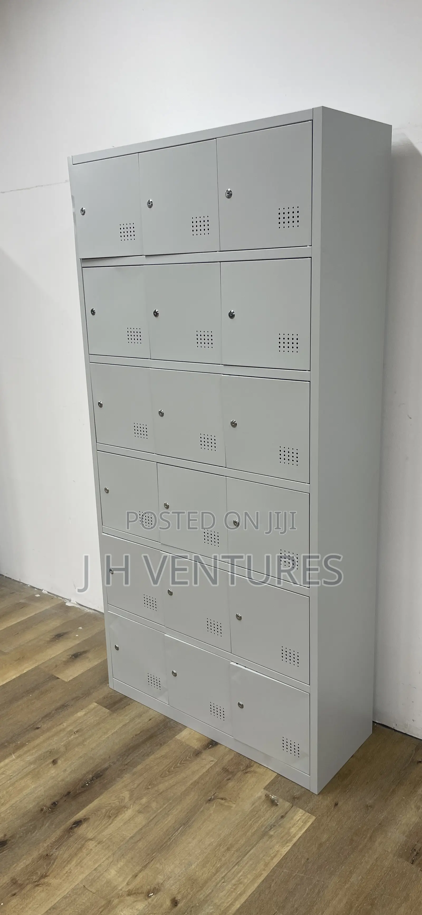 Office Cabinet - 18 Lockers ( 084)
