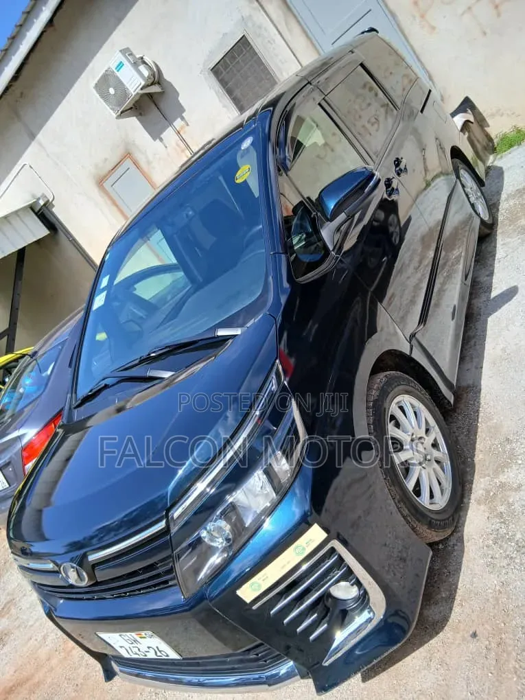 Toyota Voxy 2016 Black