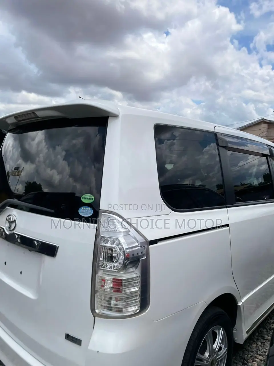 Toyota Voxy 2012 White