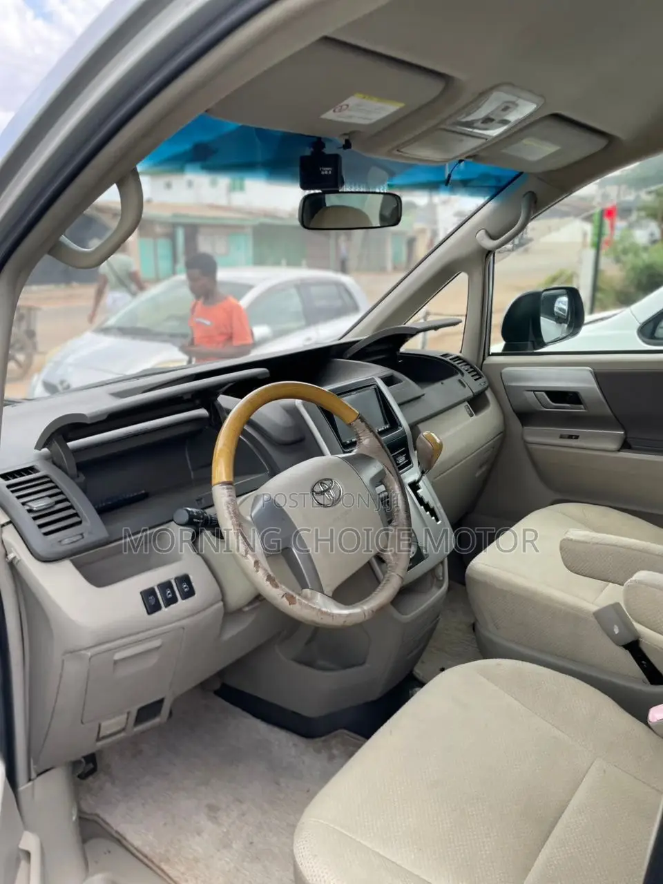 Toyota Voxy 2012 White