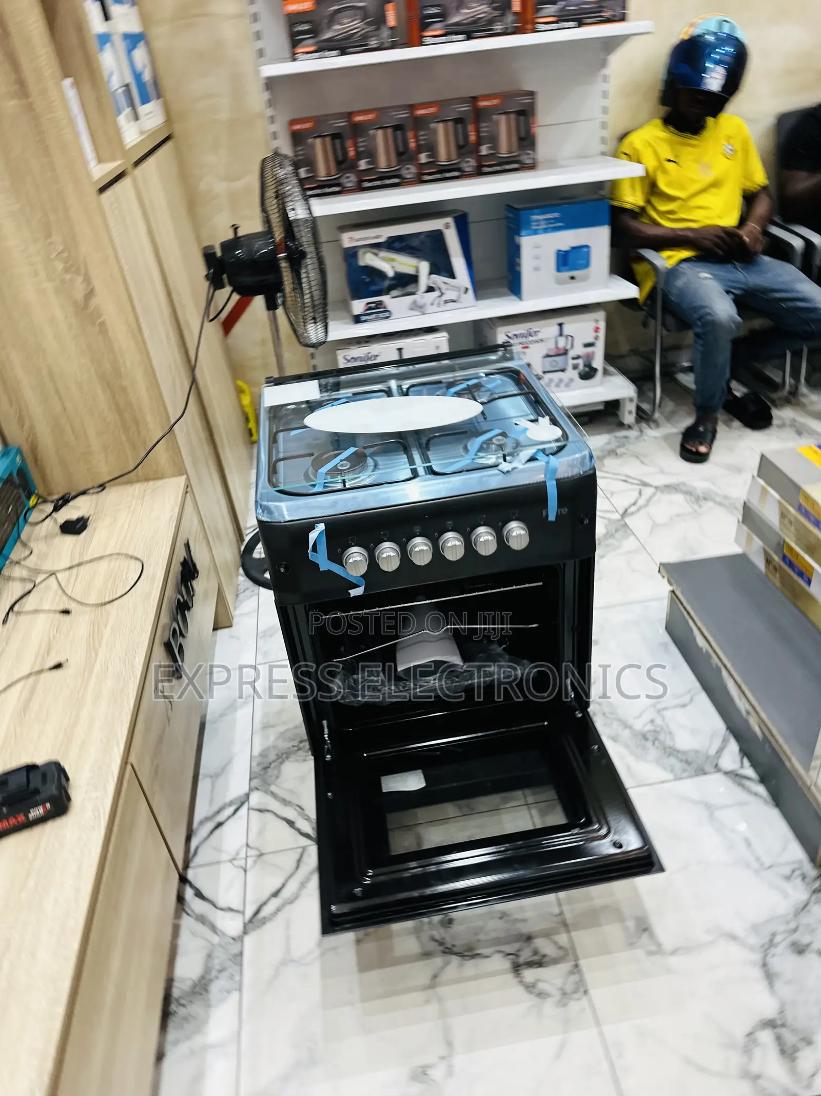 Zealous Sleek Black 4burner 60/60 Oven Grill