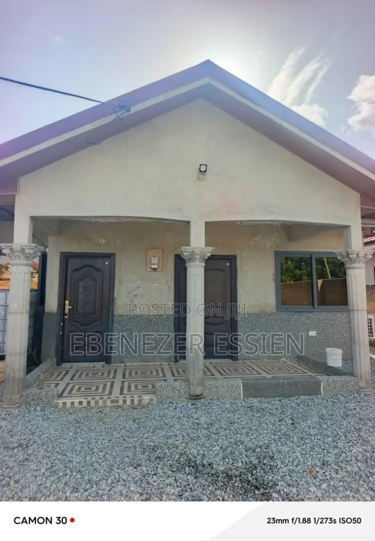 3bdrm House in Kasoa, Adade for sale