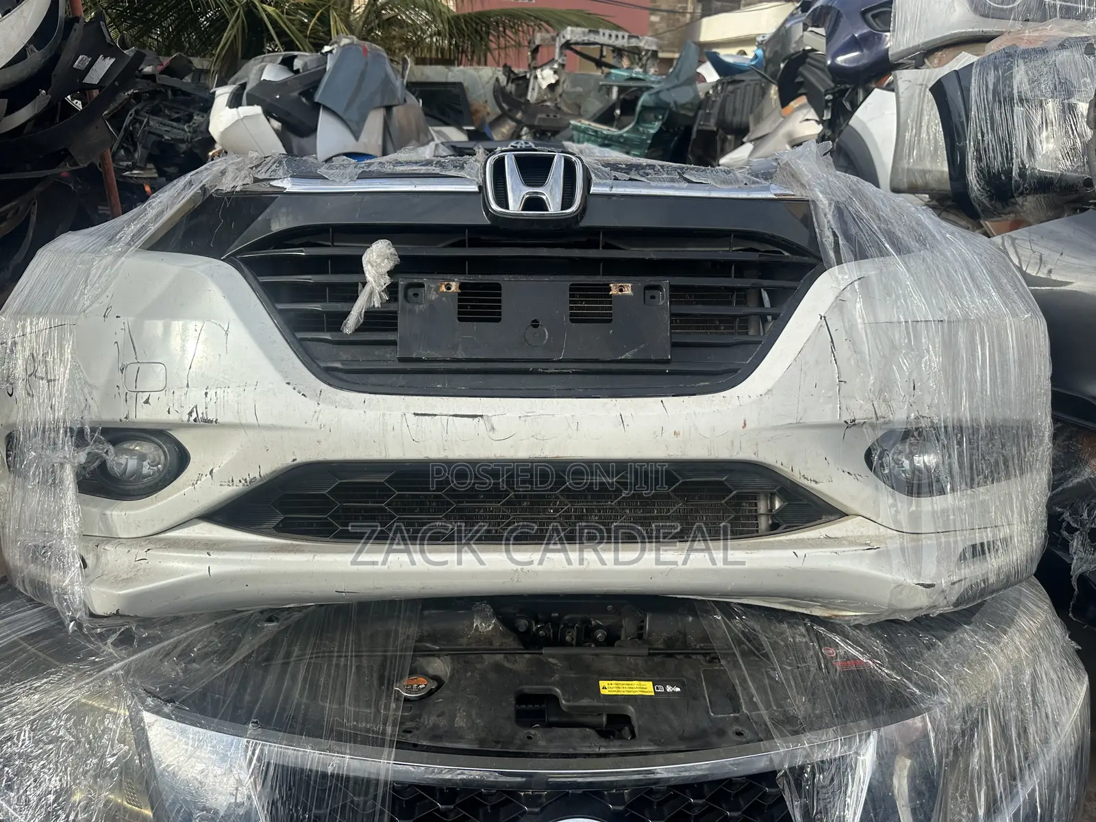 Honda HRV 2018 Front Cut Available