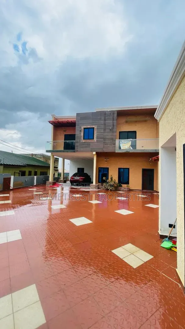 4bdrm Duplex in Kwabenya Adwoa Sarfo for sale