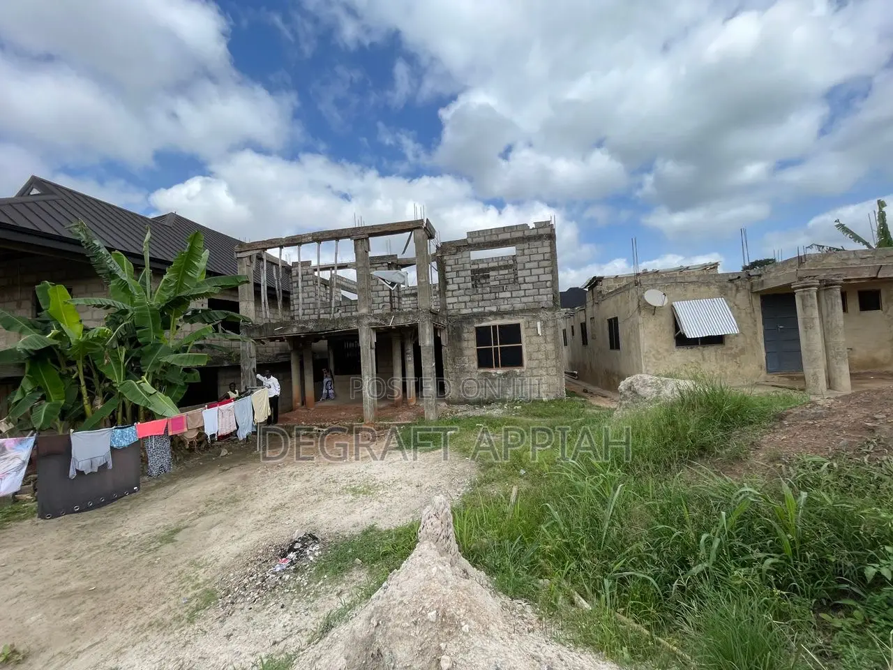 4bdrm Block of Flats in Abrepo Near Kumasi for sale