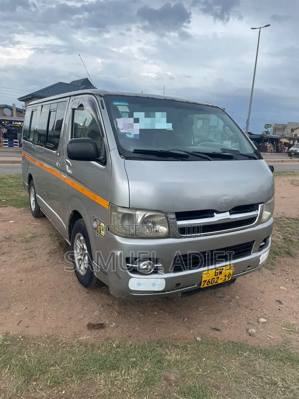 Toyota HiAce 2011 Silver