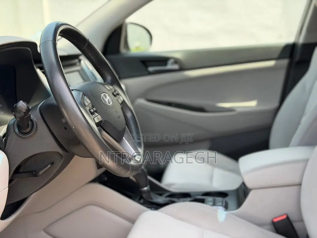 Hyundai Tucson Sport AWD 2017 Gray