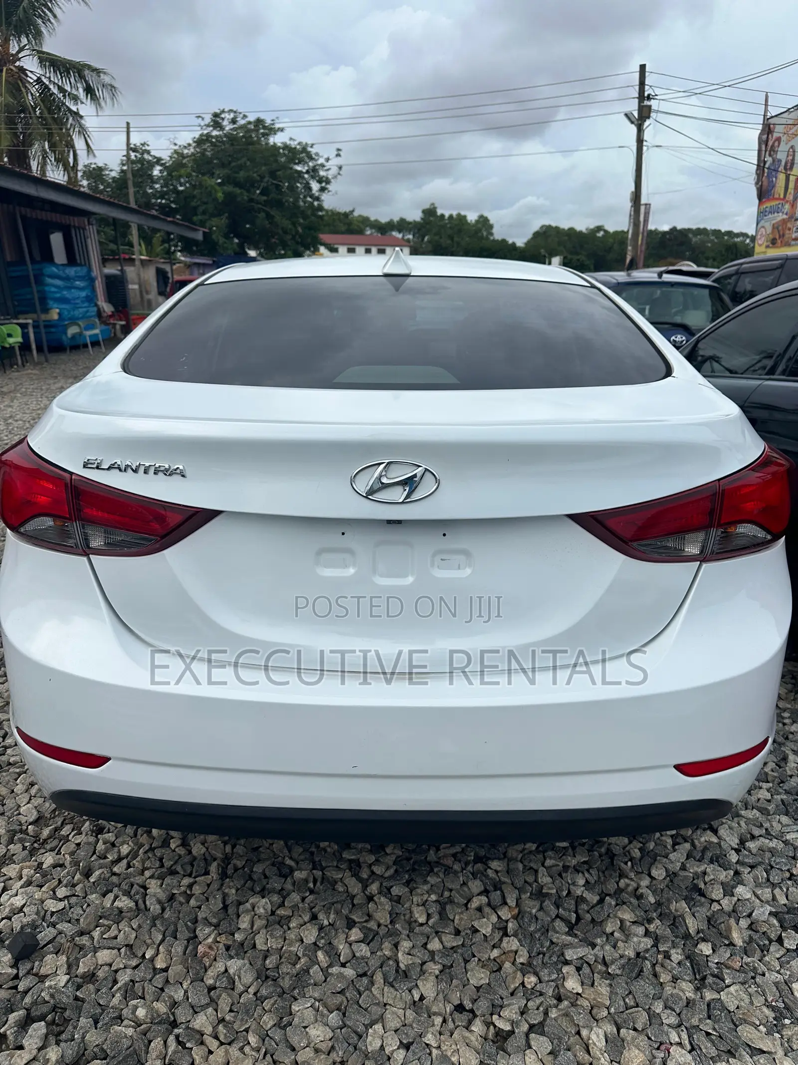 Hyundai Elantra 2016 White
