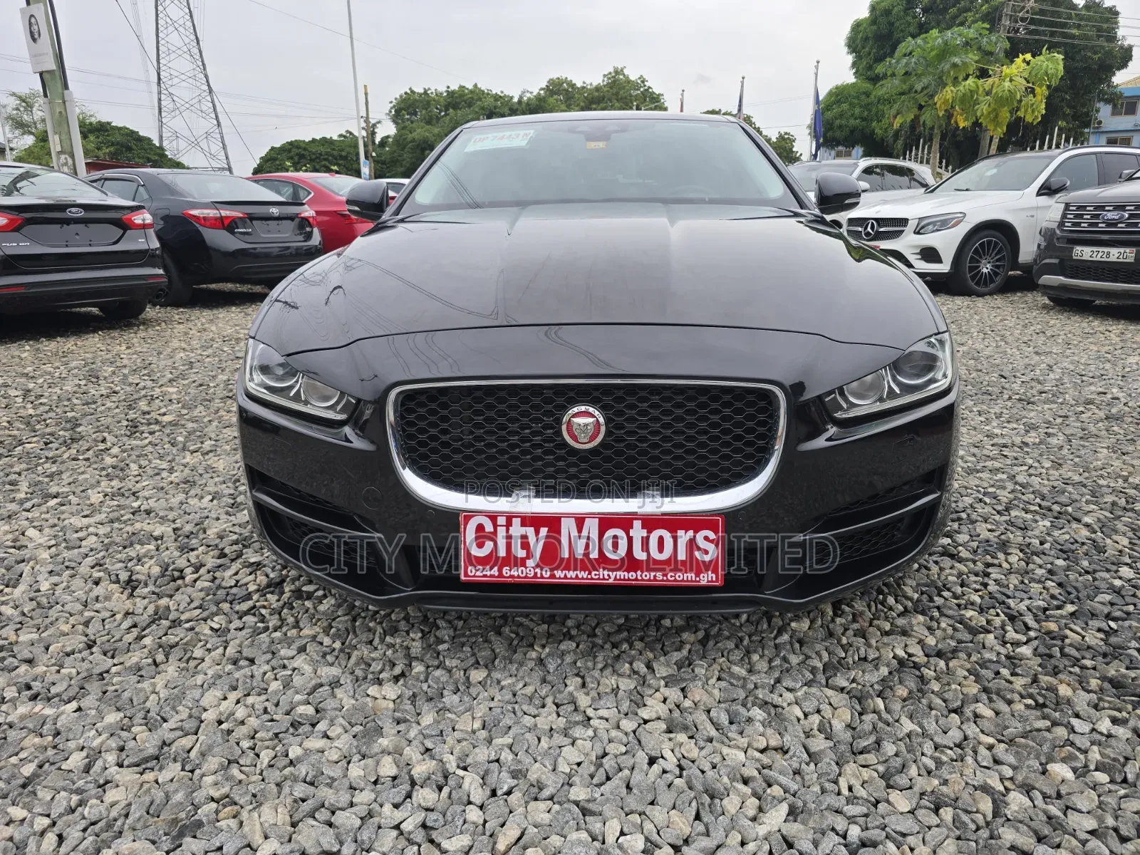 Jaguar XE 25t Premium RWD 2017 Black