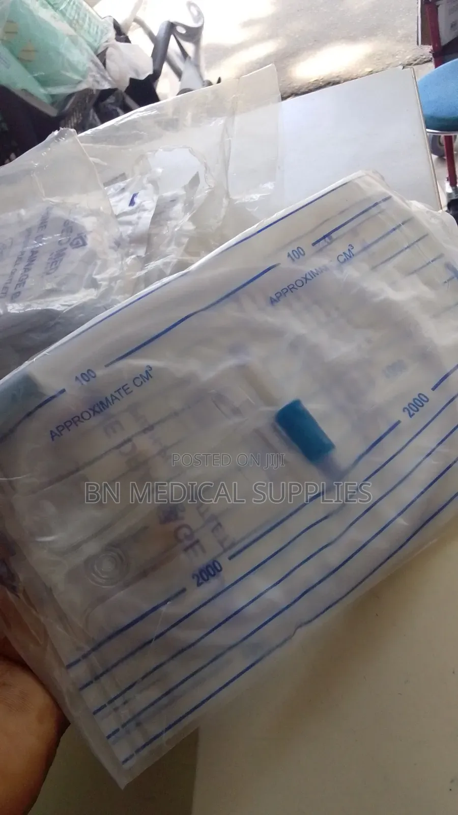 2000mls Urine Bag (10 Pieces Per Pack)